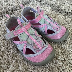 Osh kosh girls sneaker sandals size 9